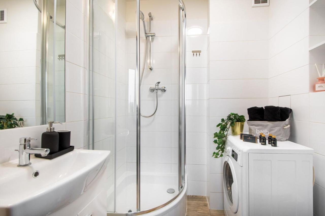 Apartments Centre By Arrenda Warsaw Ngoại thất bức ảnh