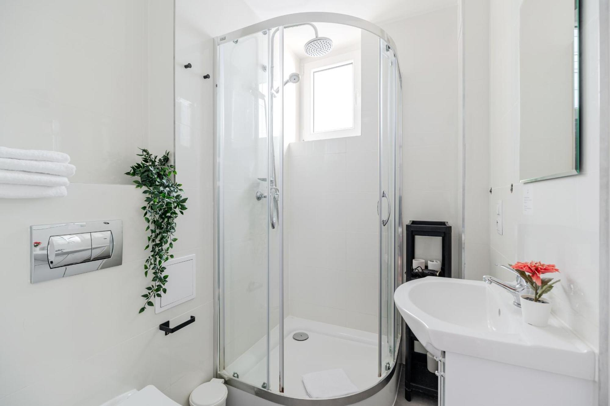 Apartments Centre By Arrenda Warsaw Ngoại thất bức ảnh